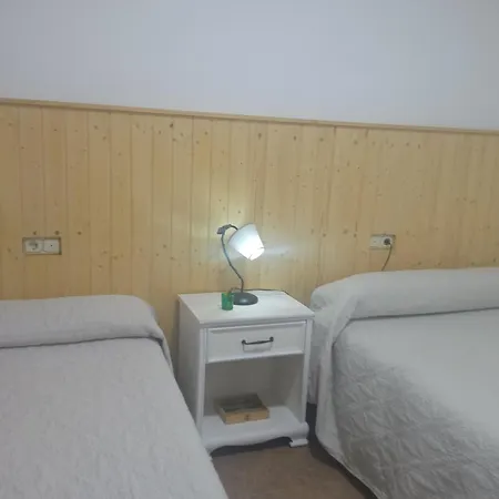 Apartamentos Virgen De Villaverde Ardales Room photo